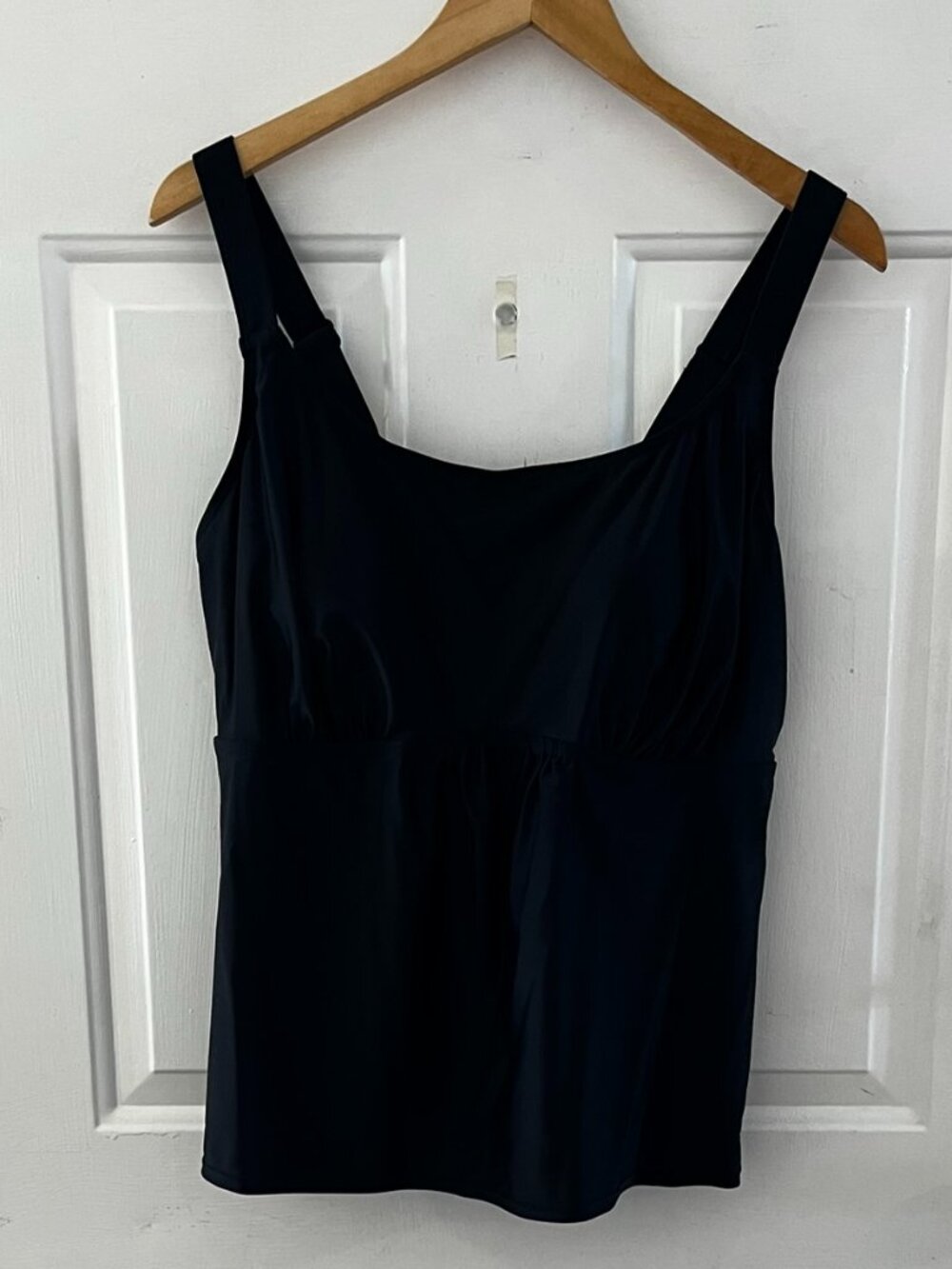 Swimsuit For All Woman's Plus-Size Black Bra-Shelf Tankini Top Sz 18